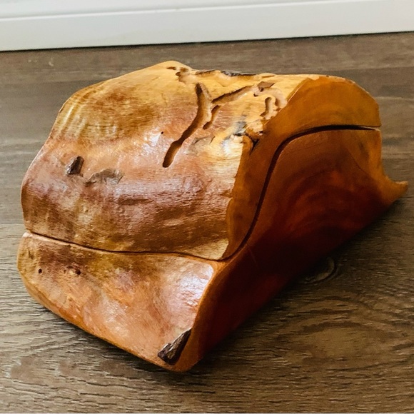Natural wood handmaiden box - Picture 1 of 10